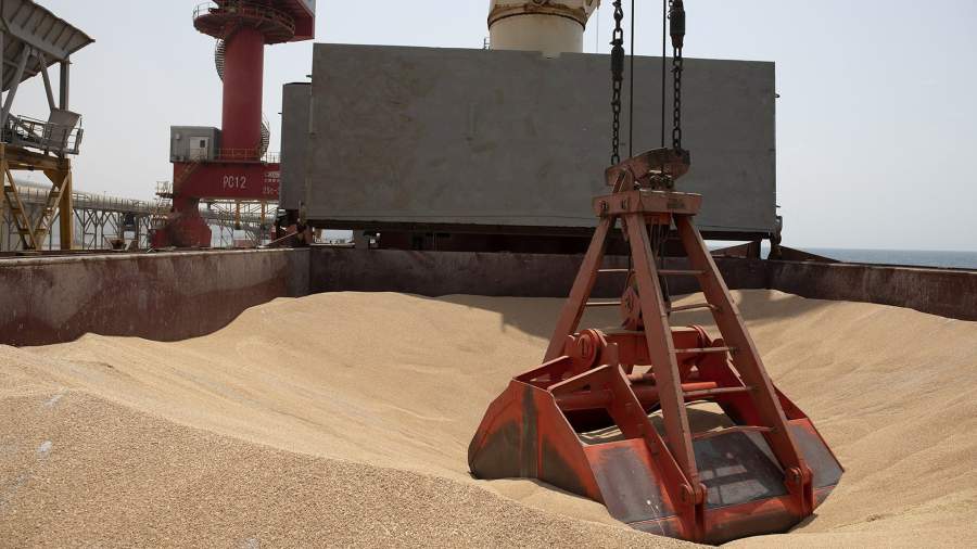 CIF oil and sugar delivery