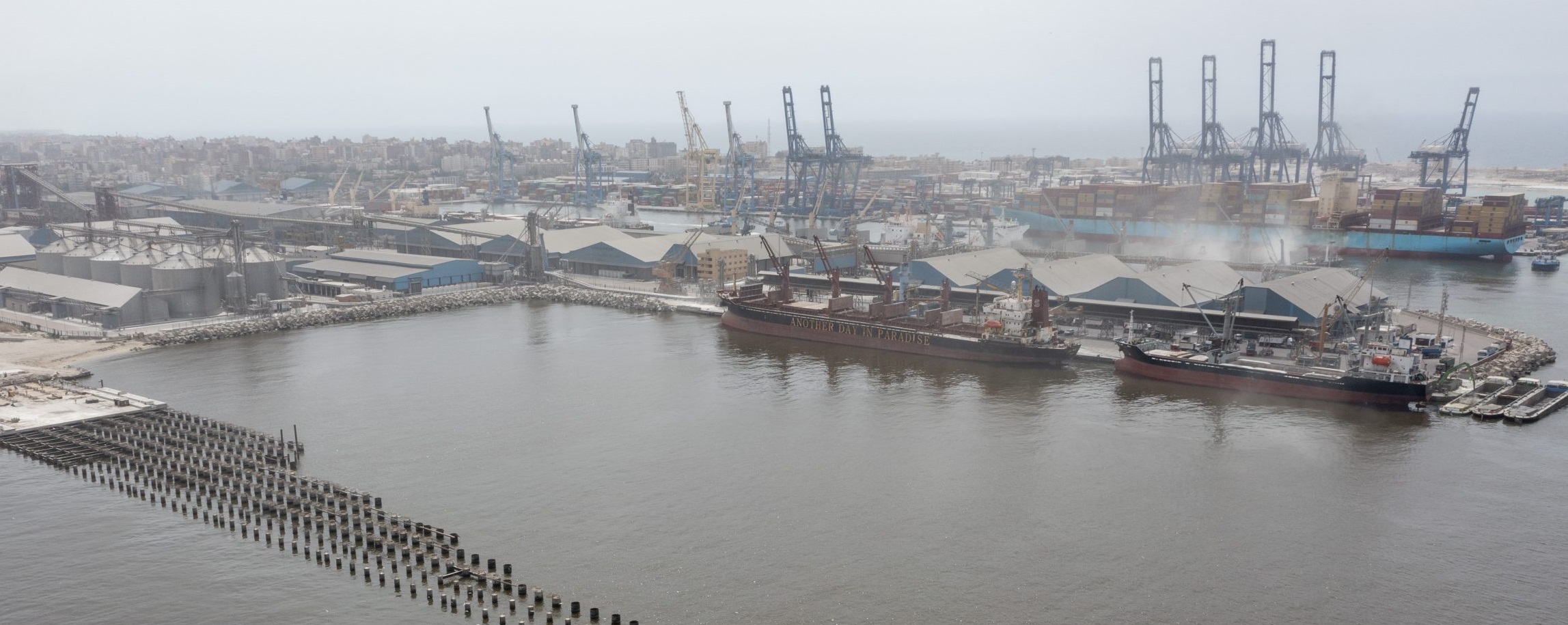 Egypt — oil and sugar trade