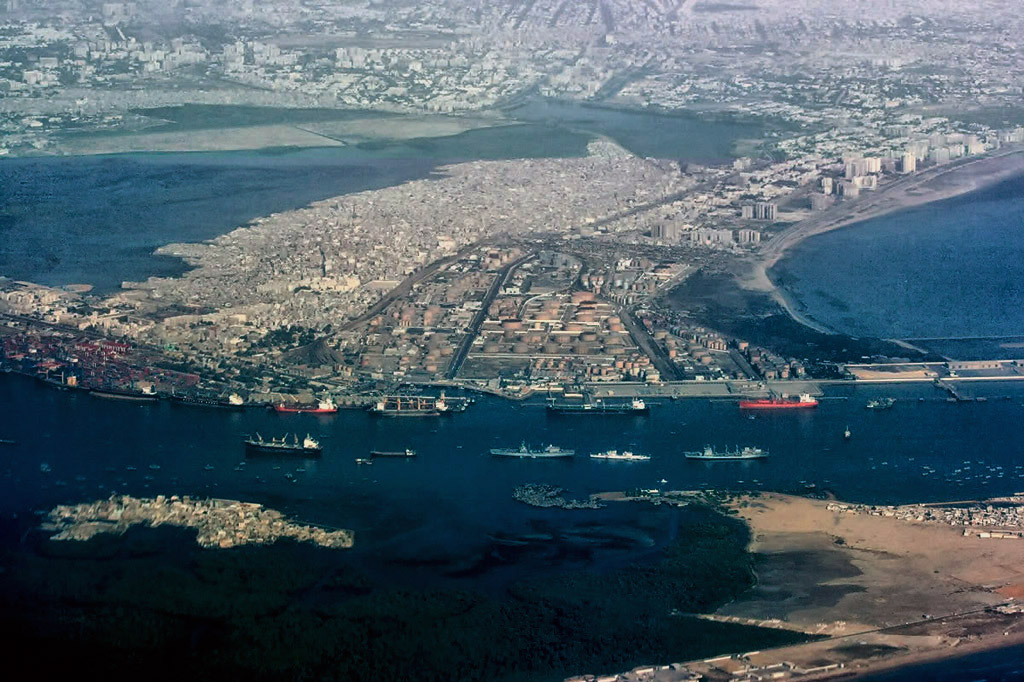 Pakistan — oil and sugar market